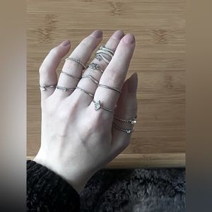 Silver tone/alloy LoT of 12 rings | really pretty 🤩